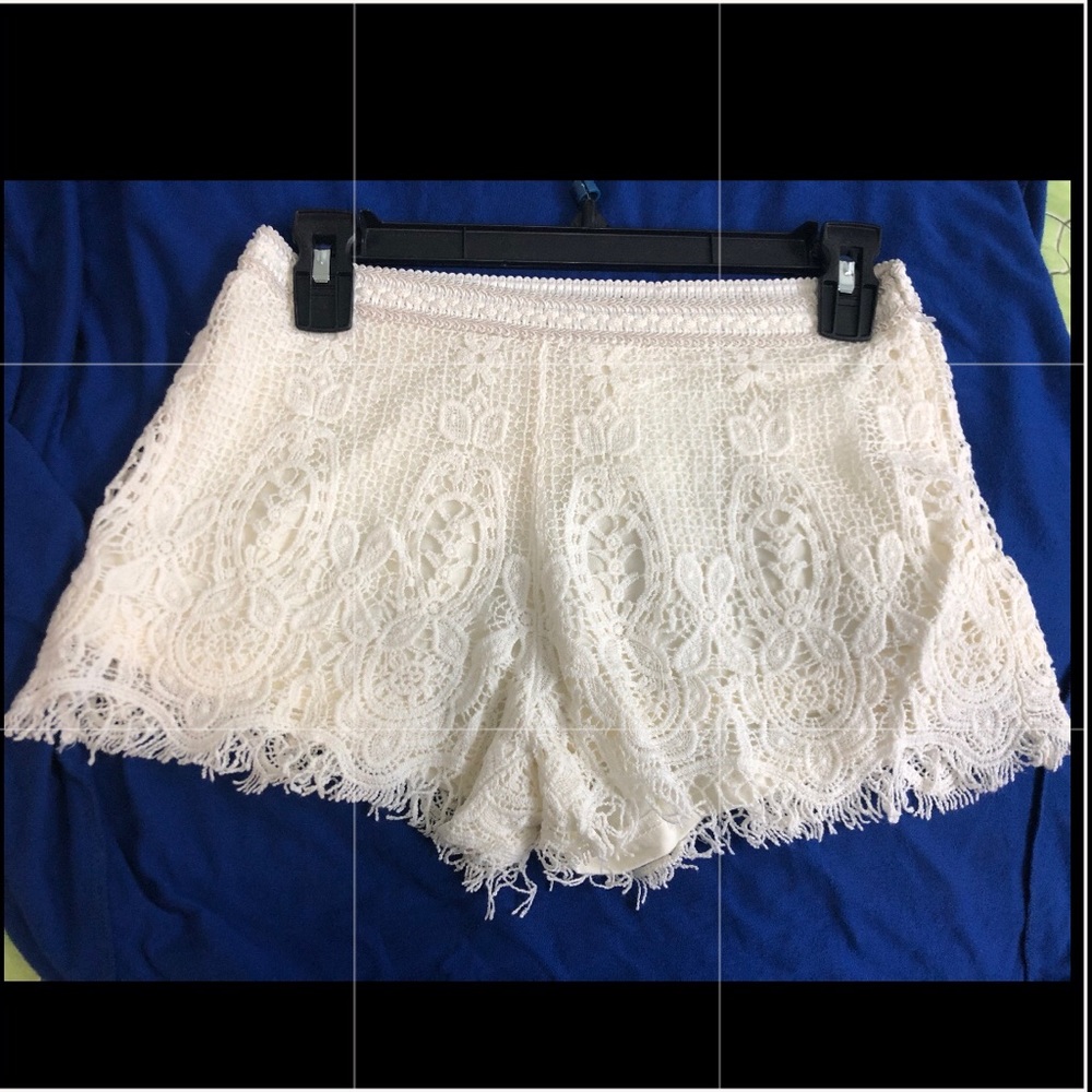 White/creamy color lace shorts